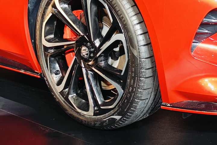 MG Cyberster EV Wheel