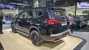 MG Gloster Facelift Left Rear Three Quarter MG Gloster Facelift Left Rear Three Quarter