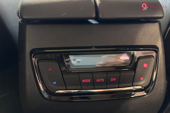 MG Gloster Rear Row Air Vent