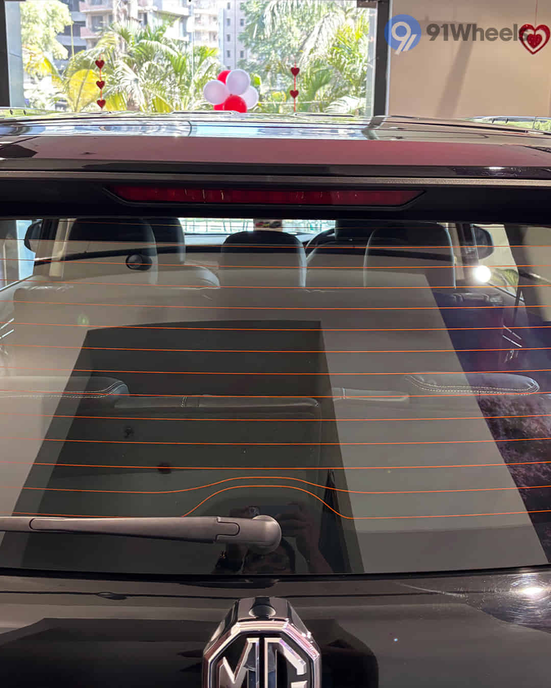 Rear Windshield / Windscreen