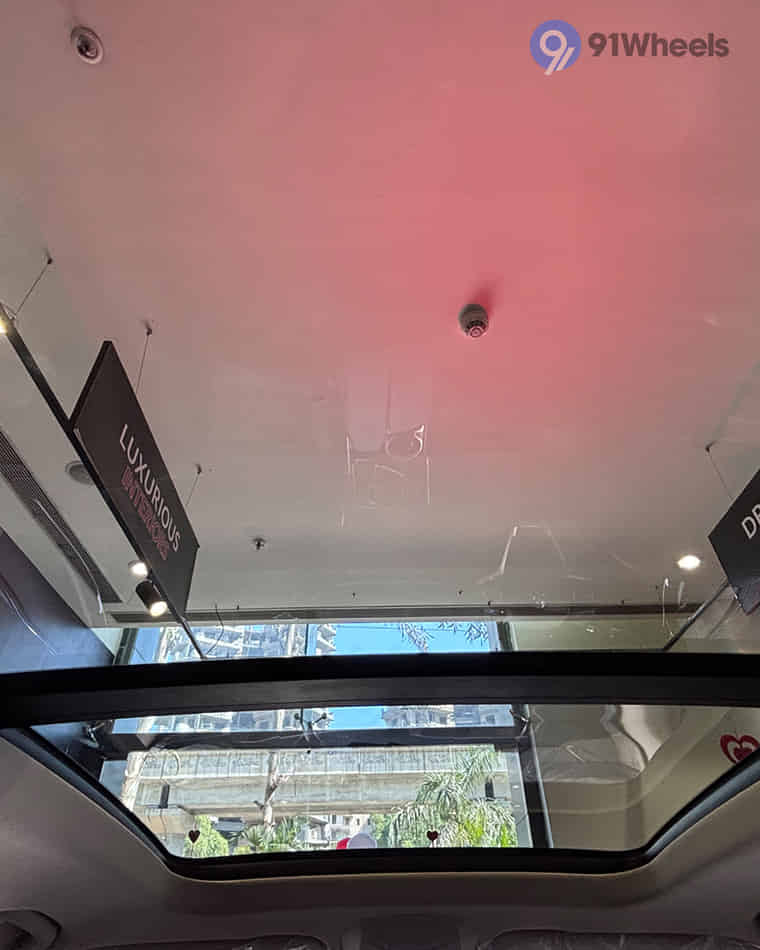 Seats & Cabin Comfort - 4