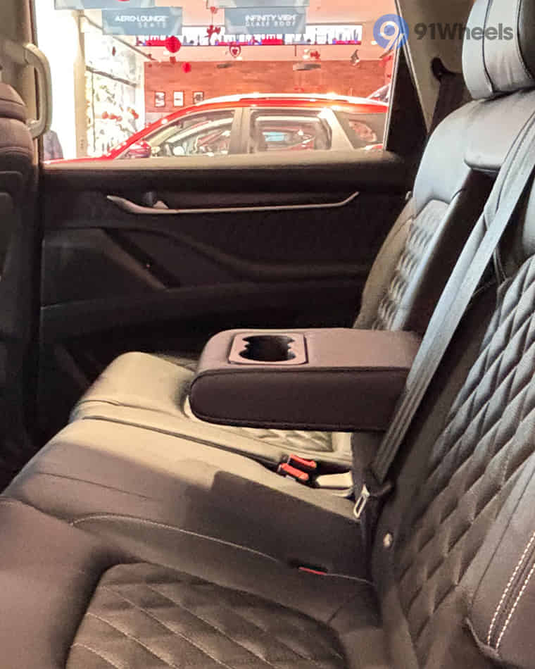 Seats & Cabin Comfort - 6