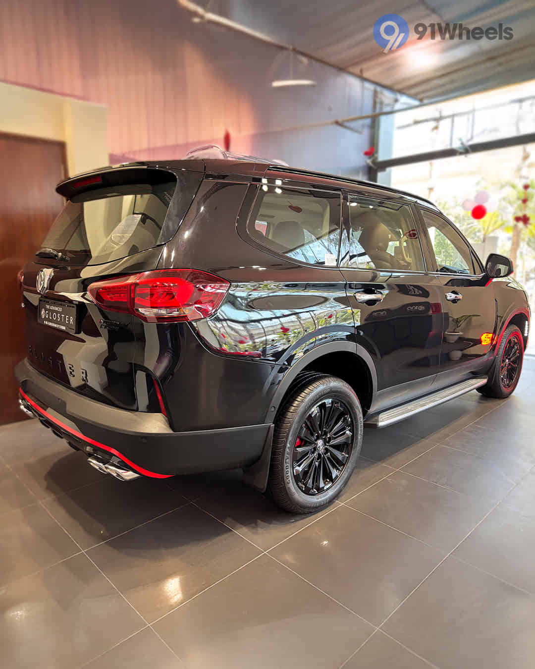 Right Rear Three Quarter