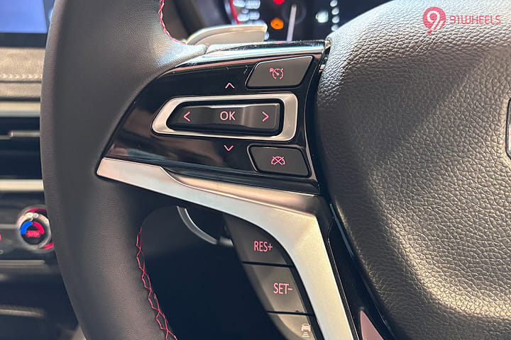 MG Gloster Left Steering Mounted Controls