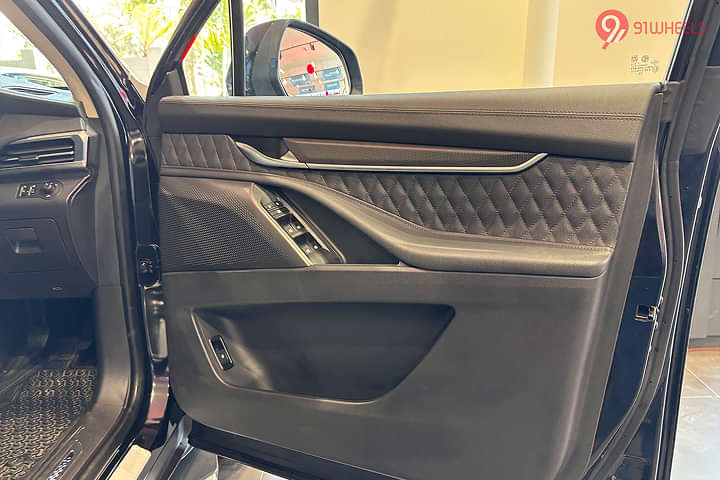 MG Gloster Driver Side Door Pocket