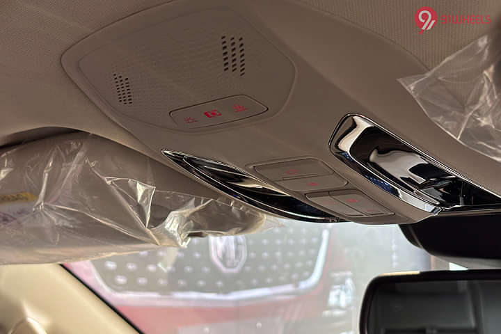 MG Gloster Roof Mounted Controls/Sunroof & Cabin Light Controls
