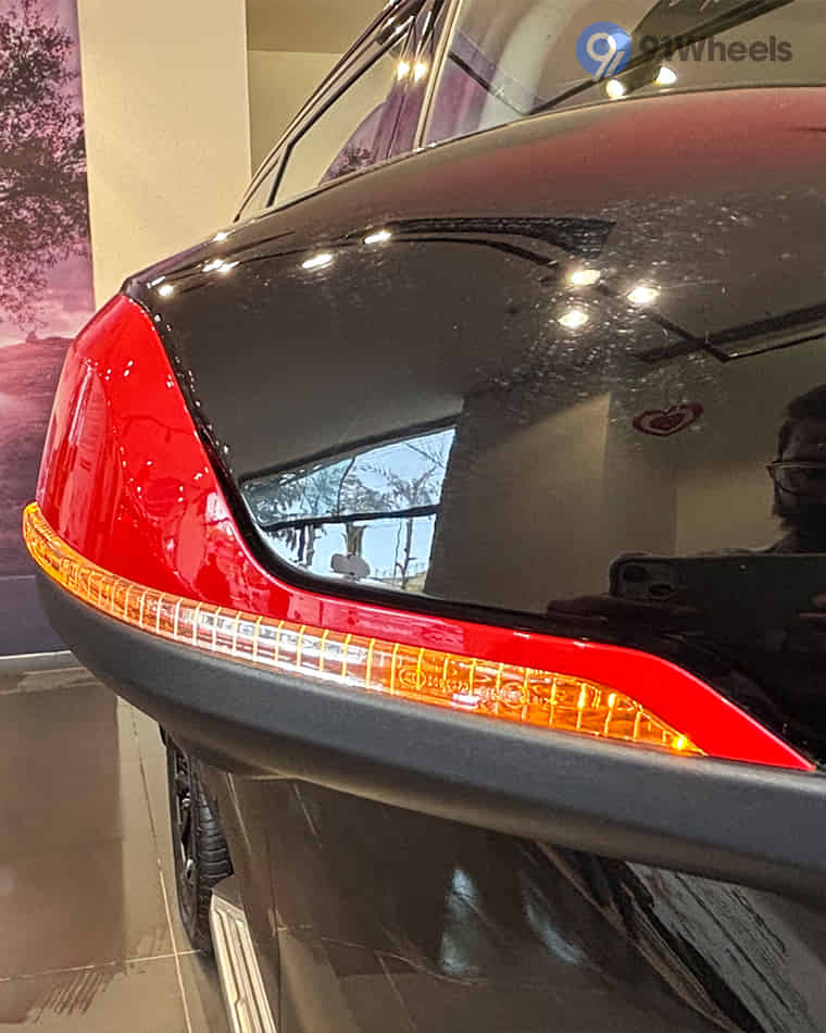 Headlights & Tail-lights - 4