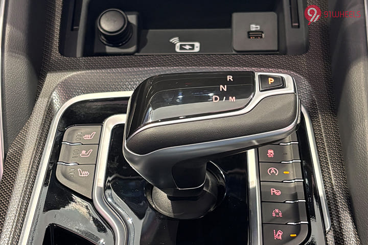 MG Gloster Gear Shifter/Gear Shifter Stalk