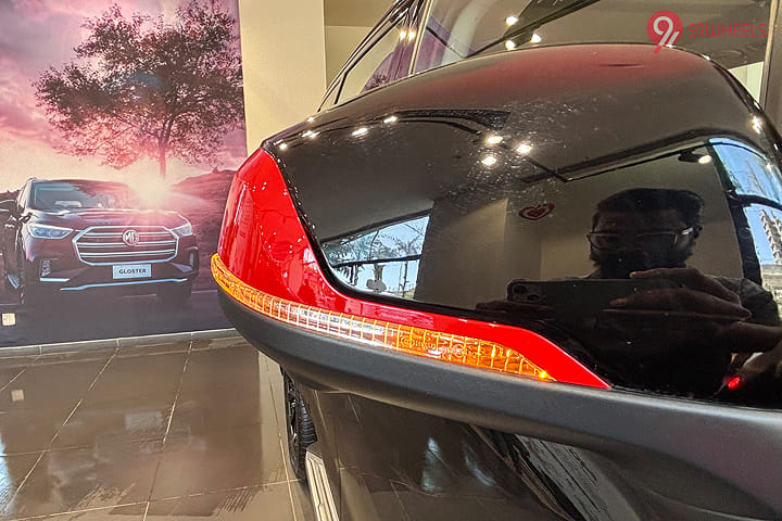 MG Gloster ORVM Blinker