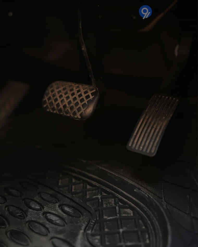 Driver Controls - 6 Driver Controls - 6