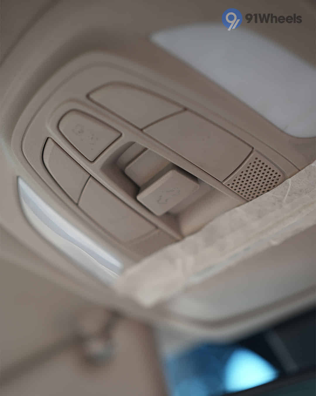 Roof Mounted Controls / Cabin Light Controls Roof Mounted Controls / Cabin Light Controls