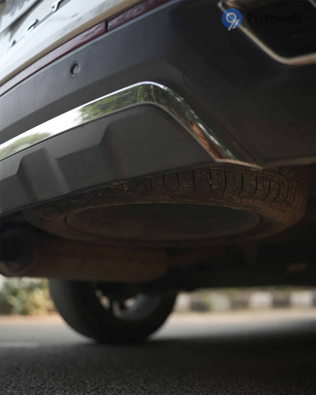 Under Boot / Spare Wheel Under Boot / Spare Wheel