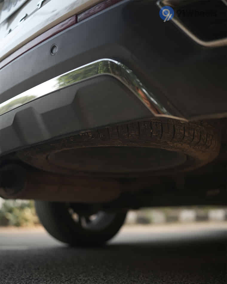 Bootspace & Utility - 5 Bootspace & Utility - 5