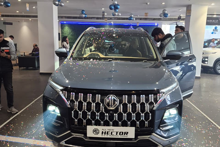 MG Hector Front Windshield/Windscreen