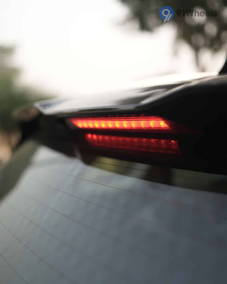 Headlights & Tail-lights - 8 Headlights & Tail-lights - 8