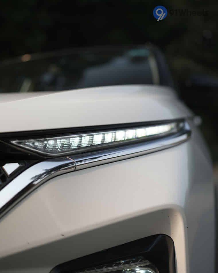 Headlights & Tail-lights - 3 Headlights & Tail-lights - 3