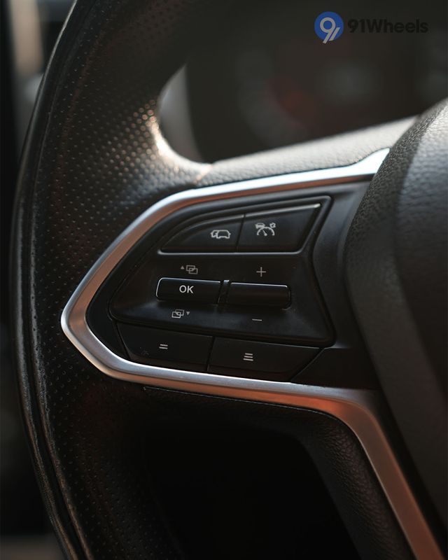 Hector Left Steering Mounted Controls