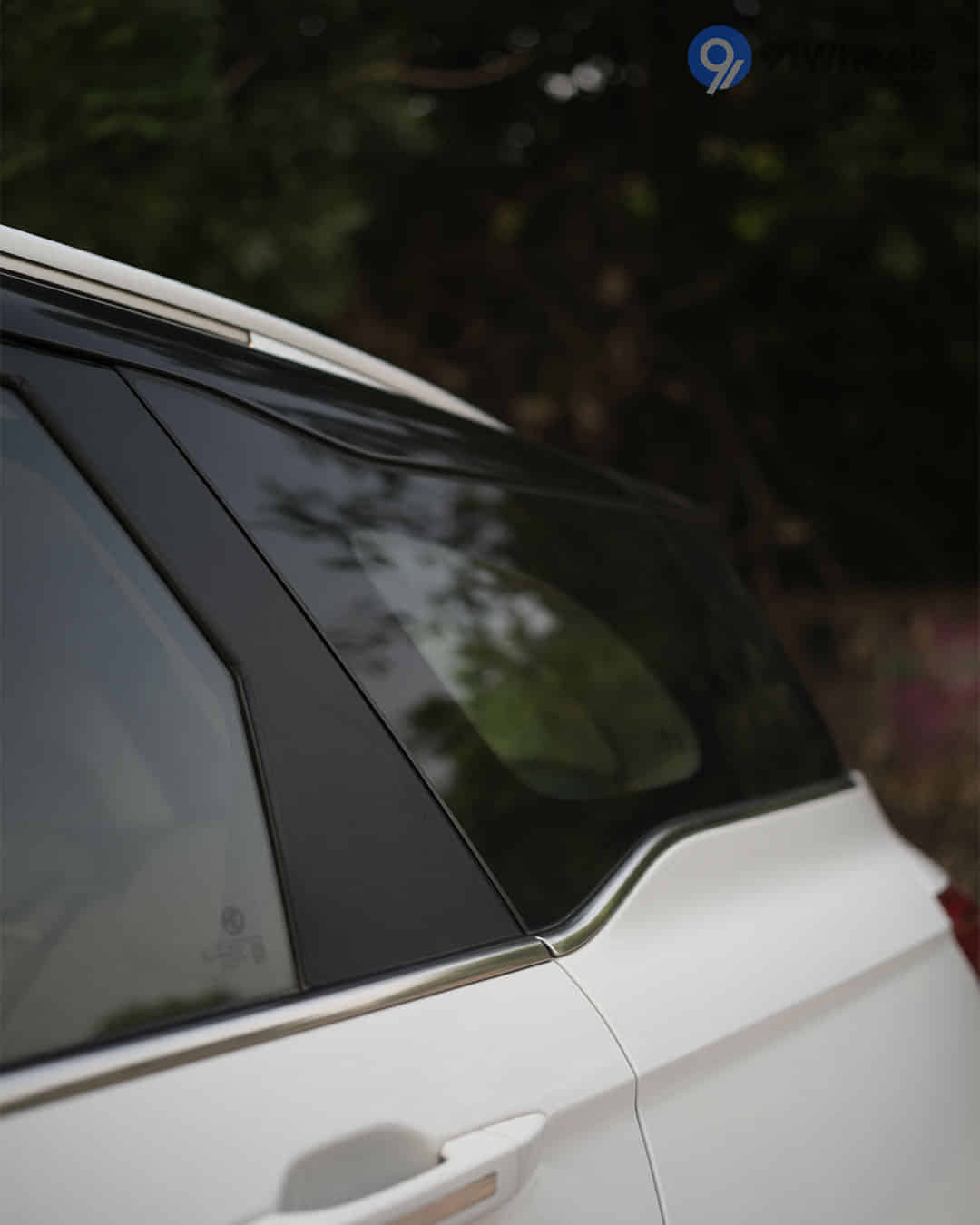 Rear Quarter Glass Rear Quarter Glass