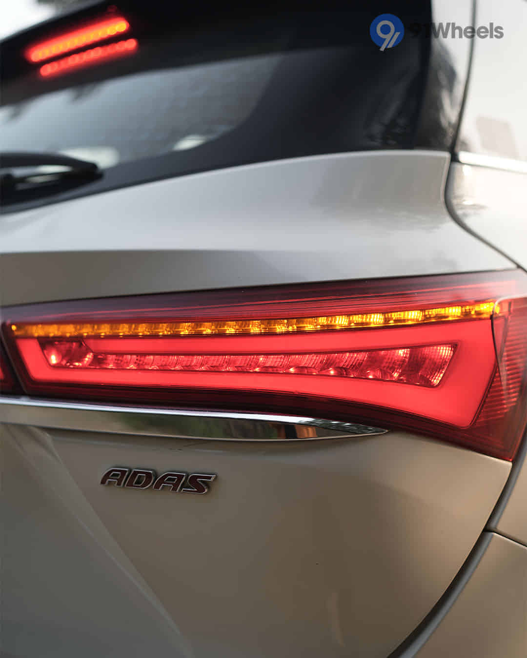 Rear Signal / Blinker Light Rear Signal / Blinker Light