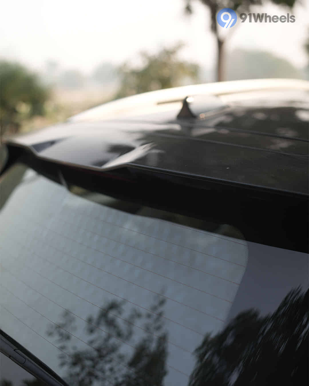 Rear Spoiler Rear Spoiler