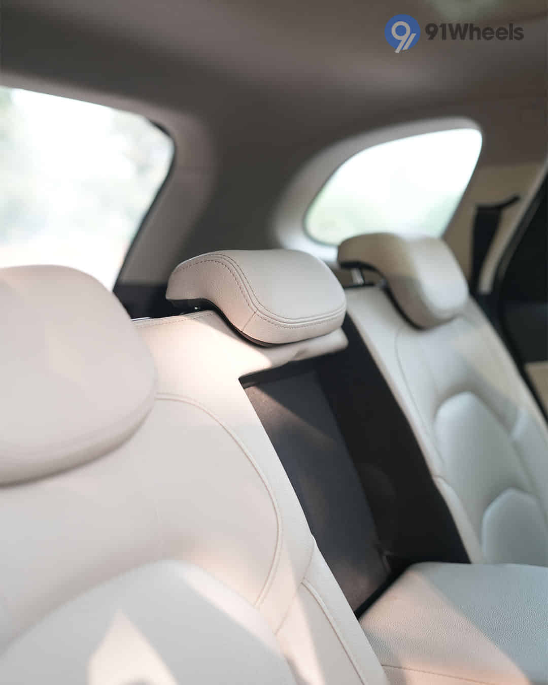 Rear Seats Rear Seats