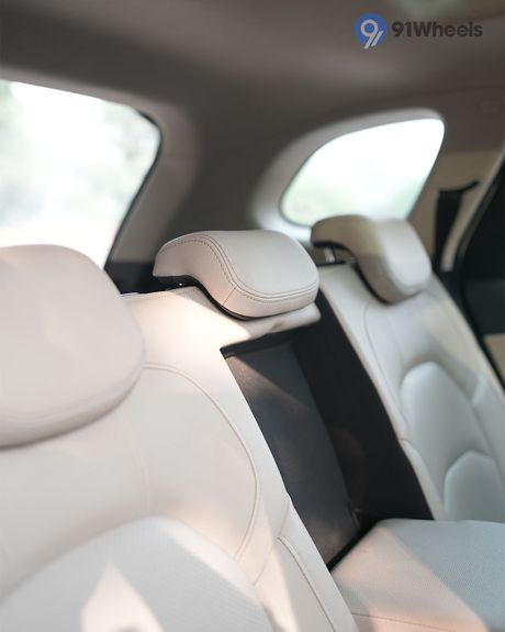 Hector Rear Seats
