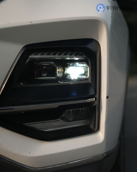 Hector Headlight
