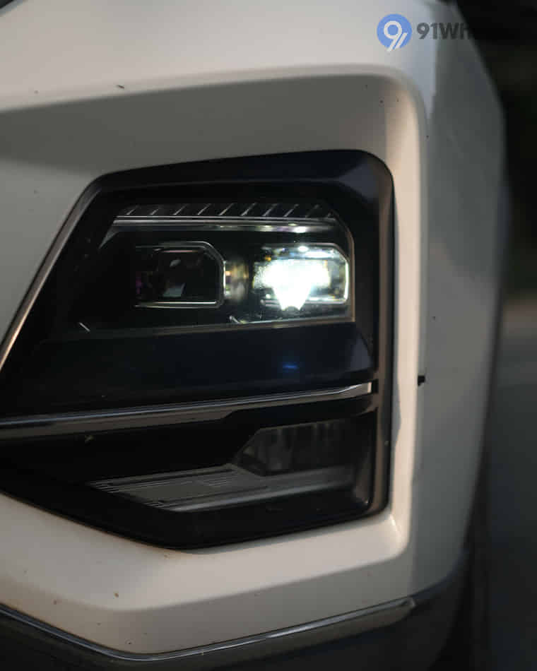 Headlights & Tail-lights - 1 Headlights & Tail-lights - 1