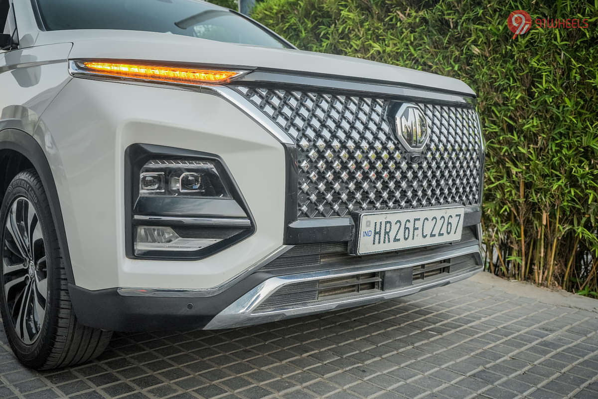 MG Hector Plus Grille