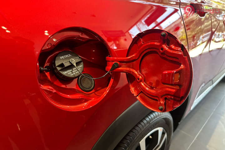 MG Hector Plus Open Fuel Lid