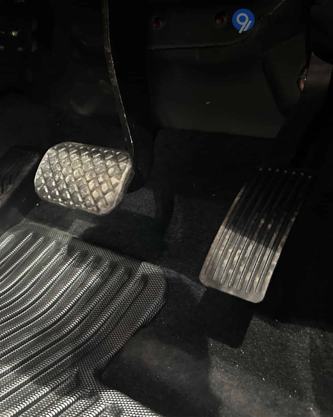 Pedals / Foot Controls