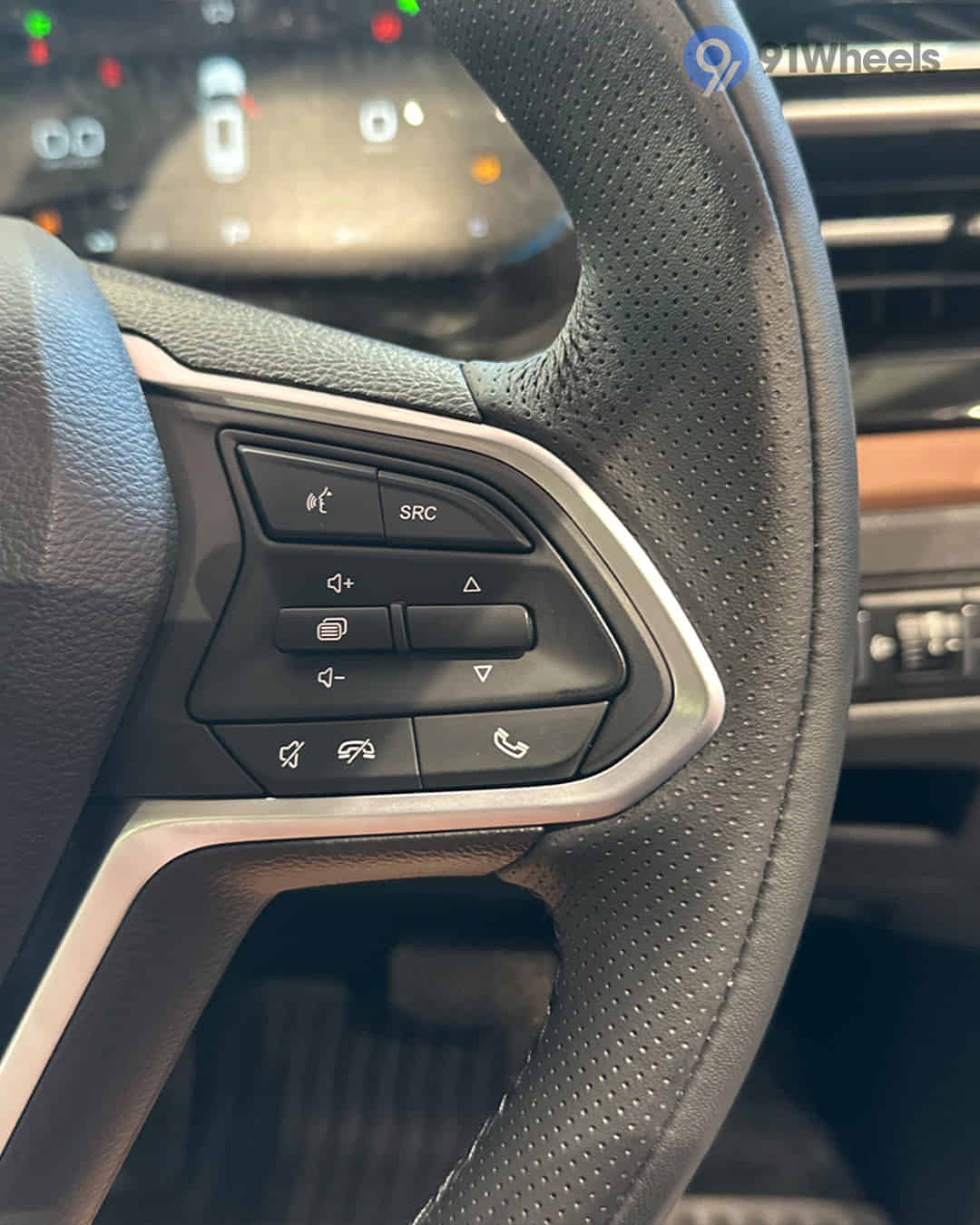 Right Steering Mounted Controls