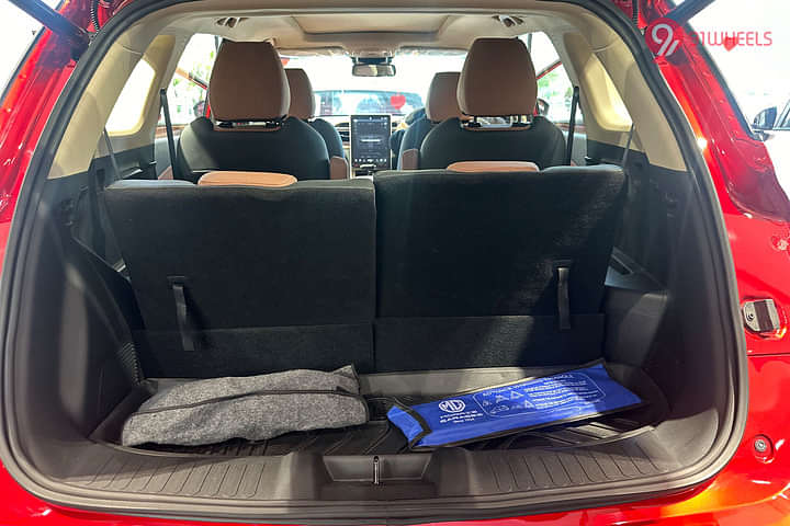MG Hector Plus Bootspace