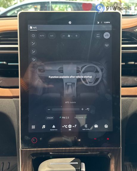 Hector Plus 2023-2025 Infotainment Display