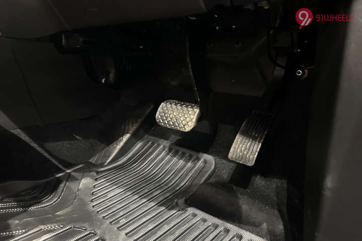 MG Hector Plus Pedals/Foot Controls