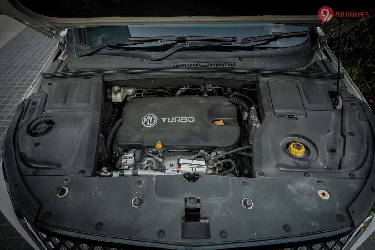 MG Hector Plus Engine Shot