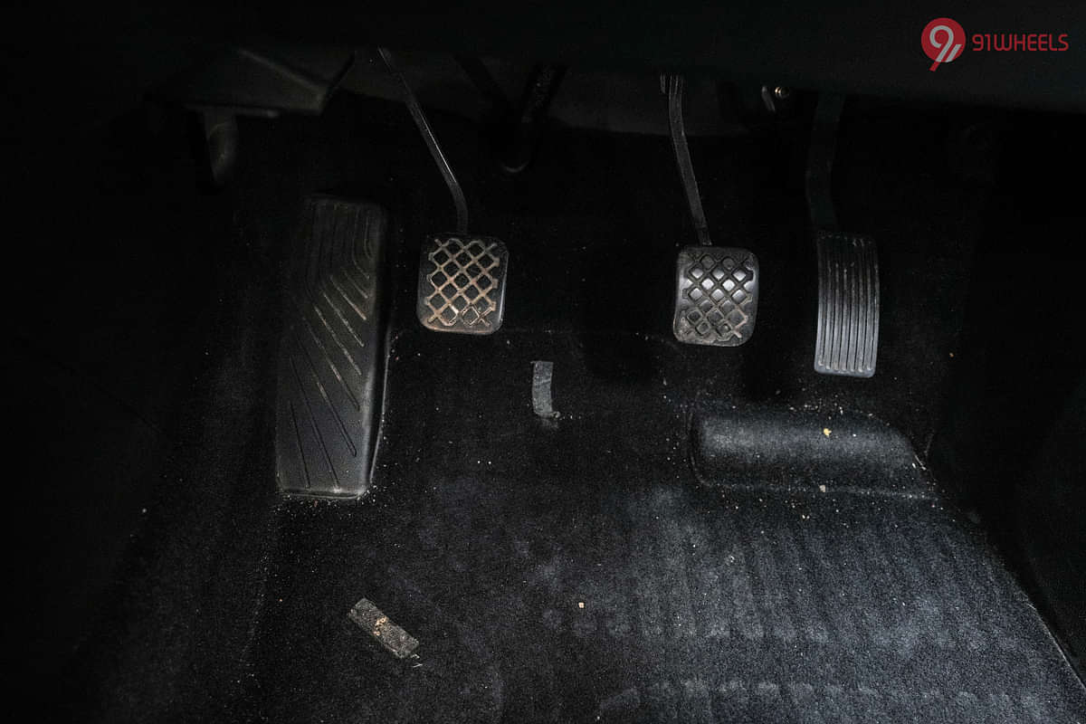 MG Hector Plus Pedals/Foot Controls