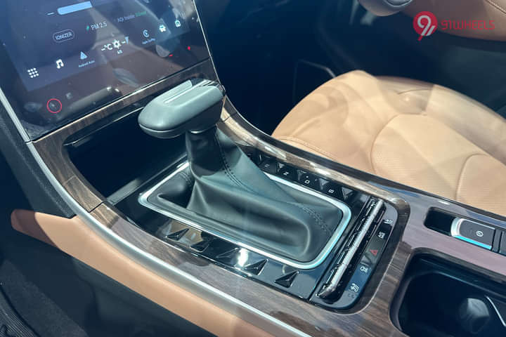 MG Hector Plus Gear Shifter/Gear Shifter Stalk