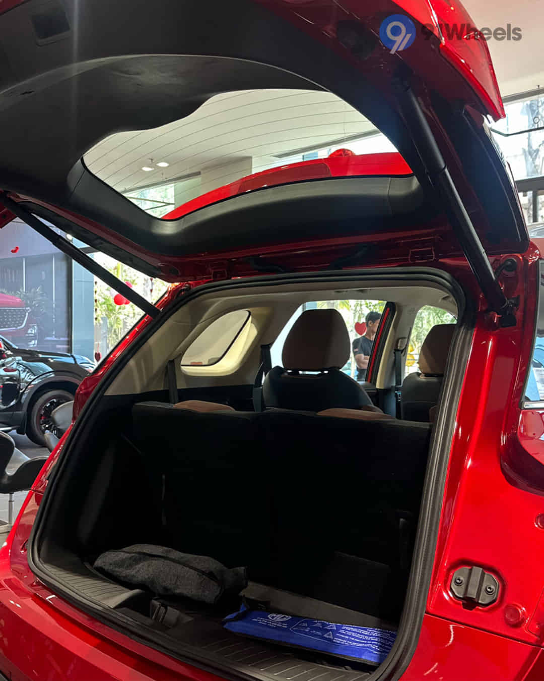 MG Hector Plus 2023-2025 image