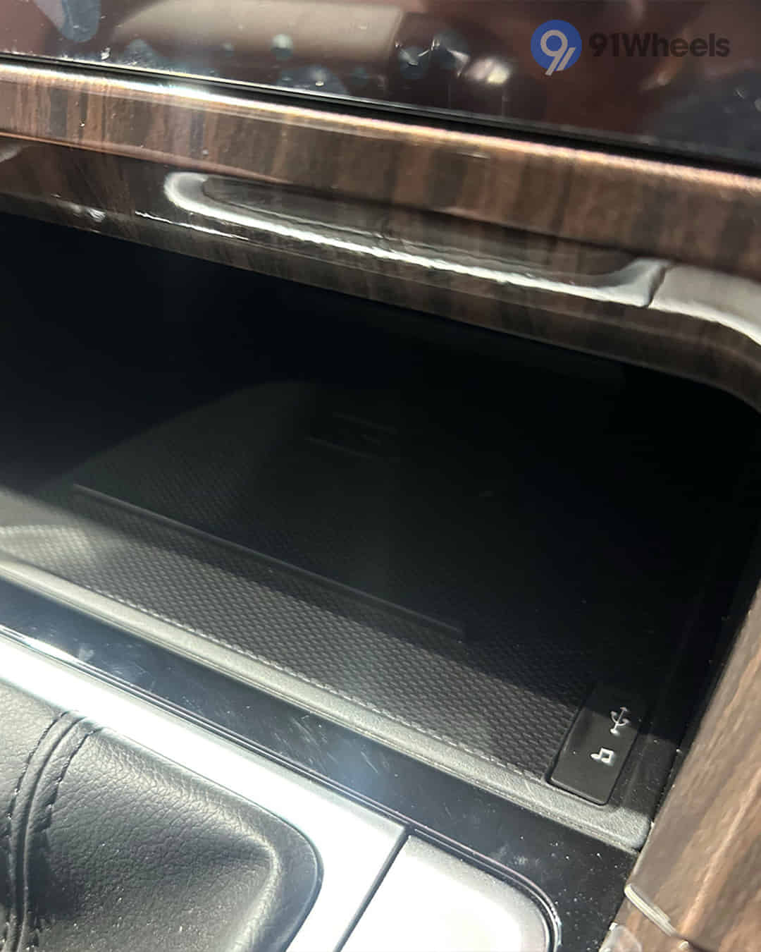 MG Hector Plus 2023-2025 image