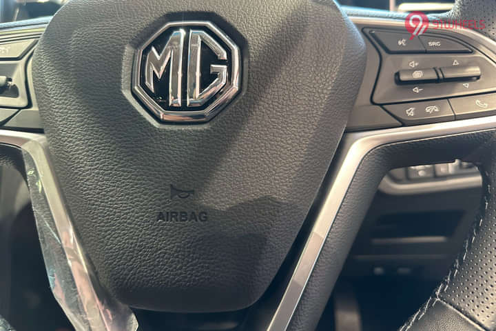 MG Hector Plus Driver Side Airbag