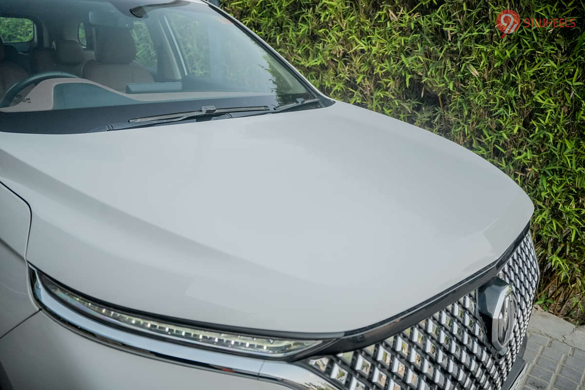 MG Hector Plus Closed Hood/Bonnet