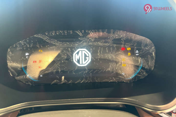 MG Hector Plus Instrument Cluster