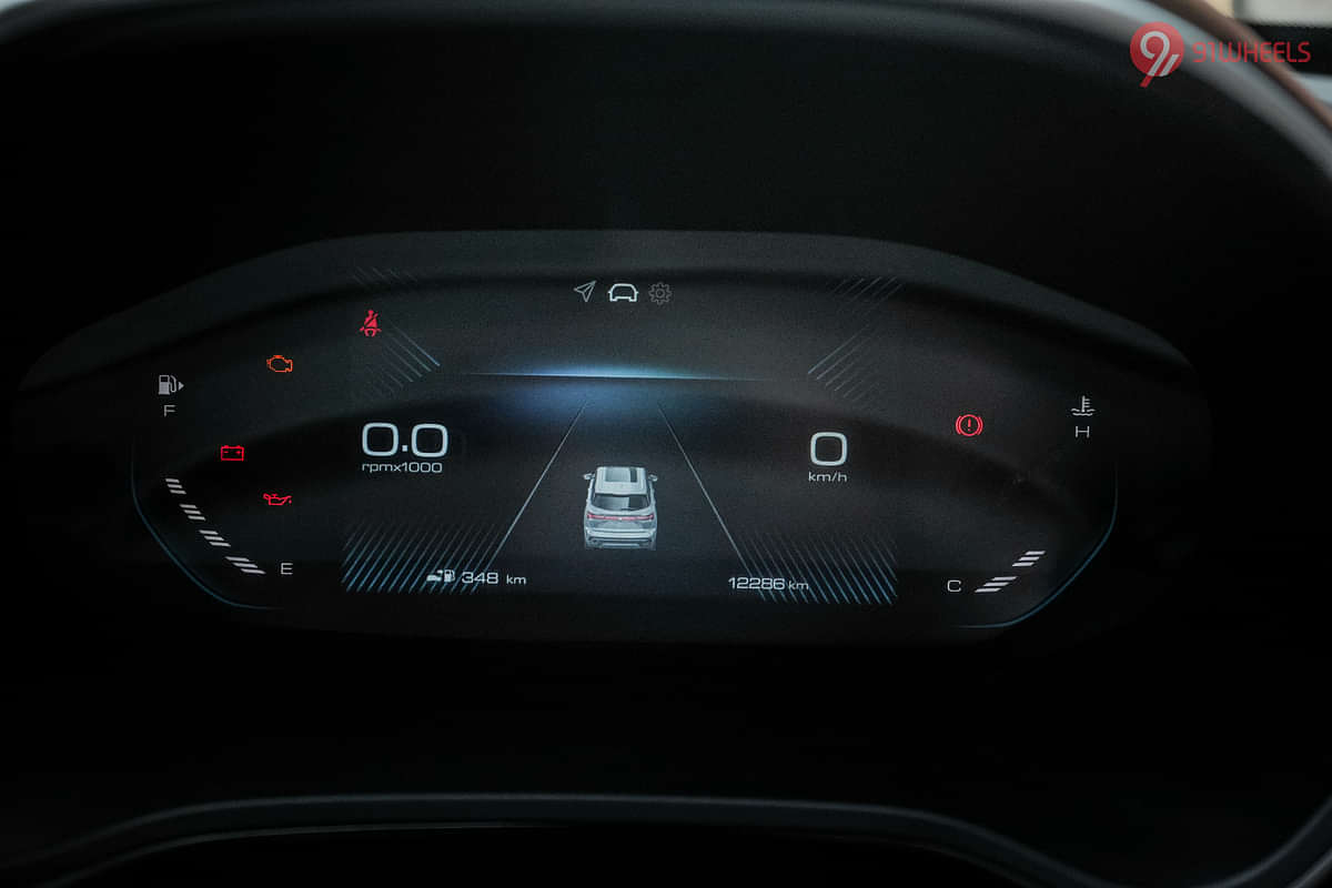 MG Hector Plus Head-Up Display (HUD)