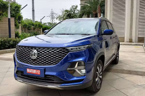 MG Hector Plus 2020-2022 Cornering Shot