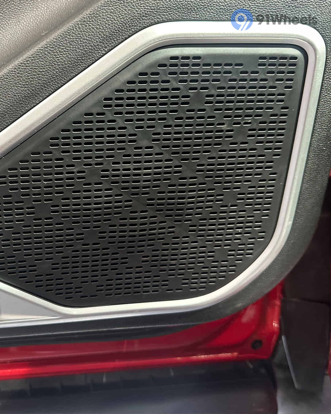 Rear Speakers