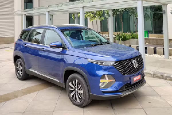 MG Hector Plus 2020-2023 Cornering Shot