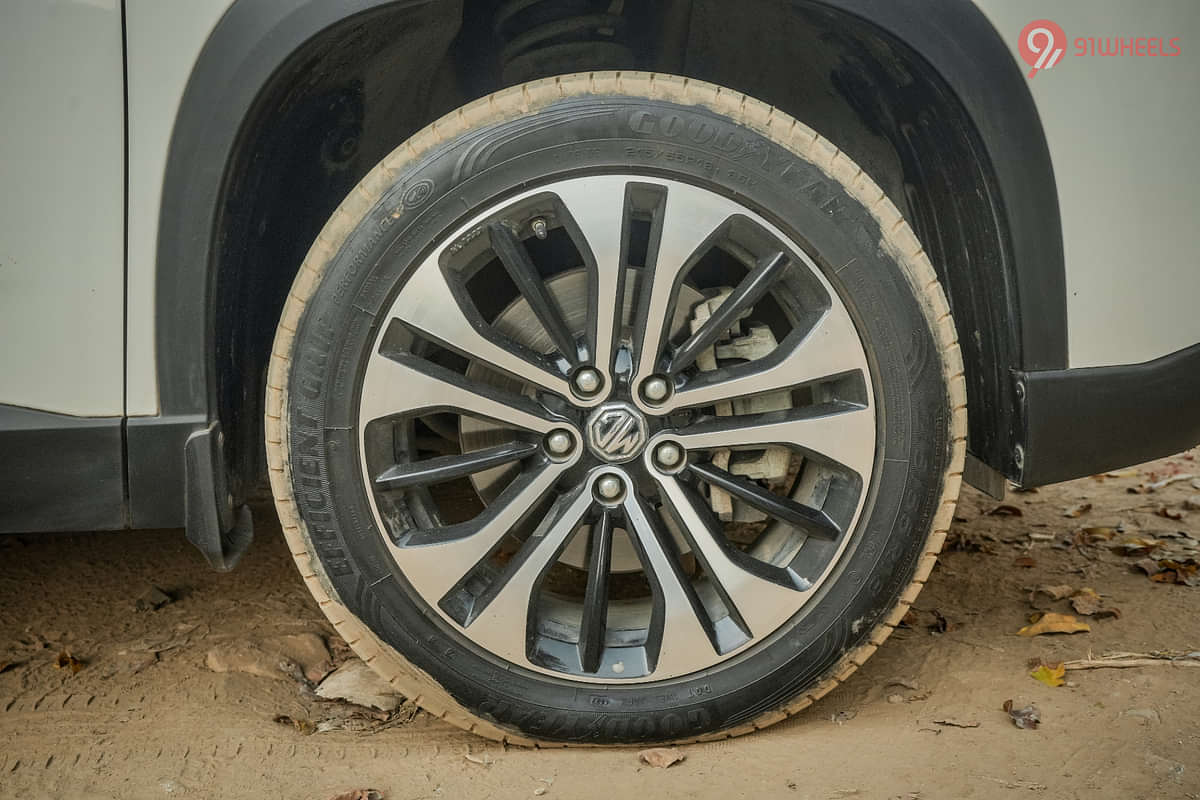 MG Hector Plus Wheel