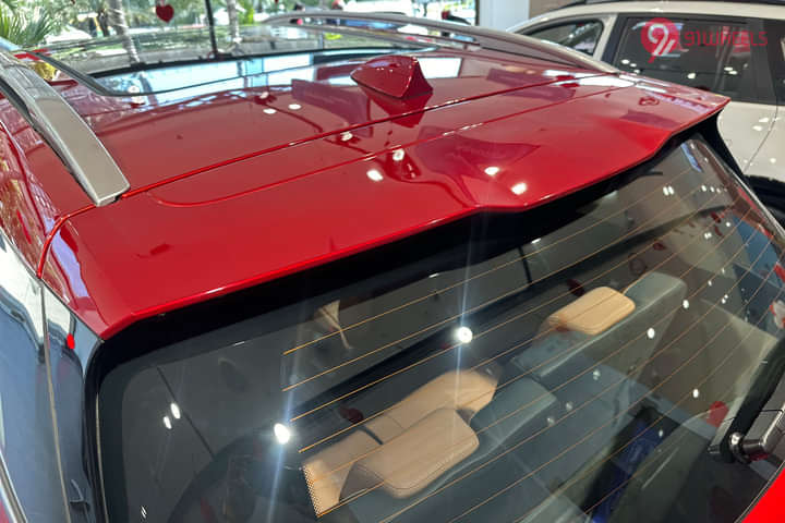 MG Hector Plus Rear Spoiler