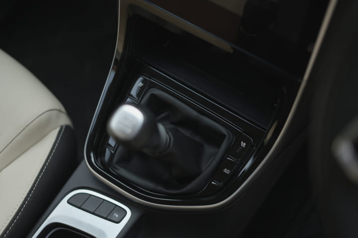 MG Hector 2023-2025 Gear Shifter/Gear Shifter Stalk